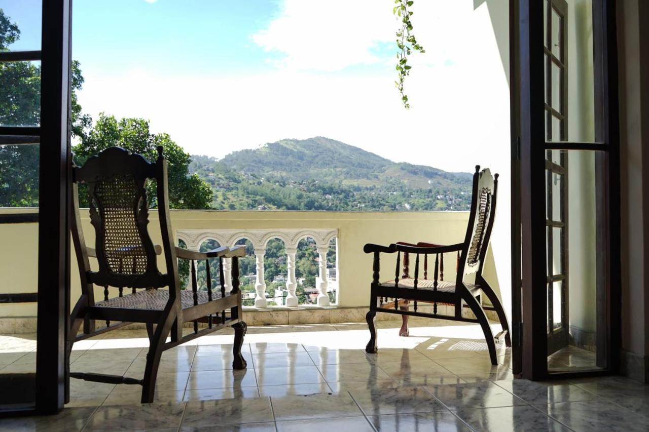 The Bbc Cheliyan Villa キャンディー エクステリア 写真