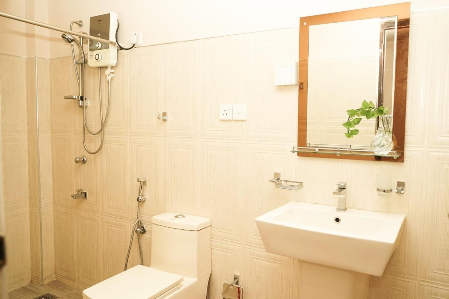 The Bbc Cheliyan Villa キャンディー エクステリア 写真